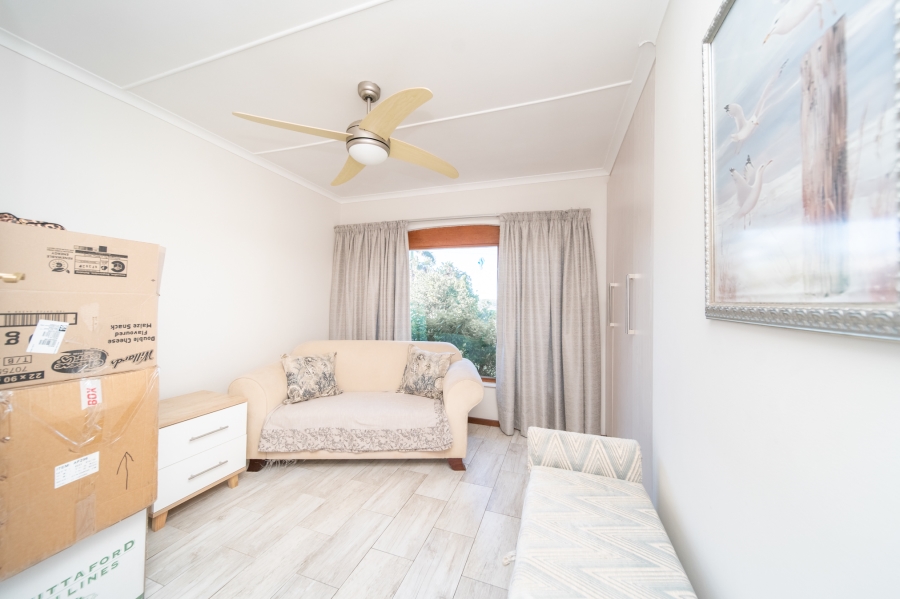 4 Bedroom Property for Sale in Bonza Bay Eastern Cape